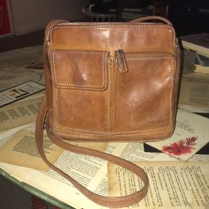 Vintage FOSSIL purse. Authentic. Used. Leather.
